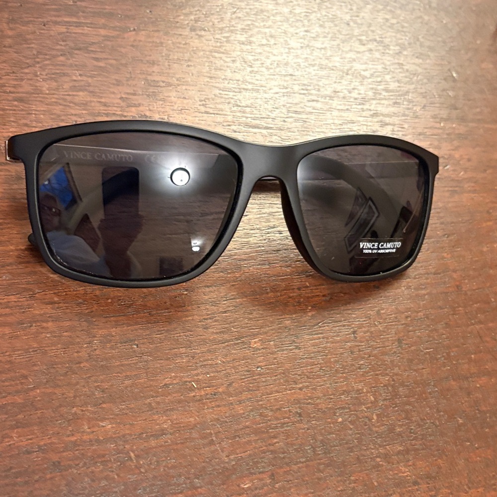 Vince Camuto Matte Black Rectangular Sunglasses - image 4